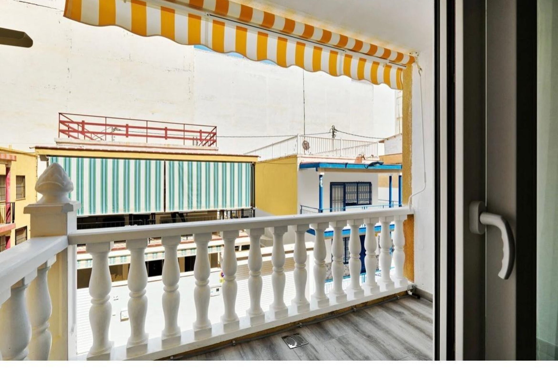 Resale - Apartment - Torrevieja - Centro