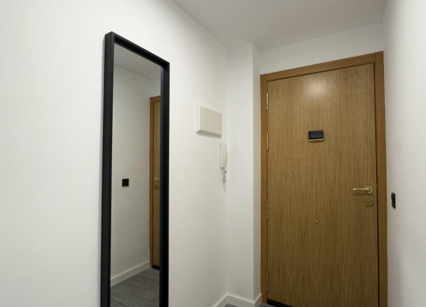 Resale - Apartment - Torrevieja - Centro