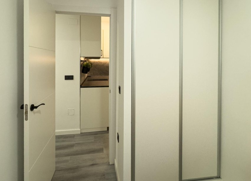 Resale - Apartment - Torrevieja - Centro