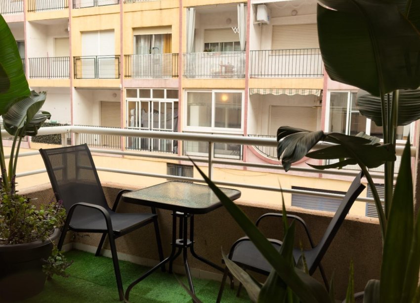 Resale - Apartment - Torrevieja - Centro