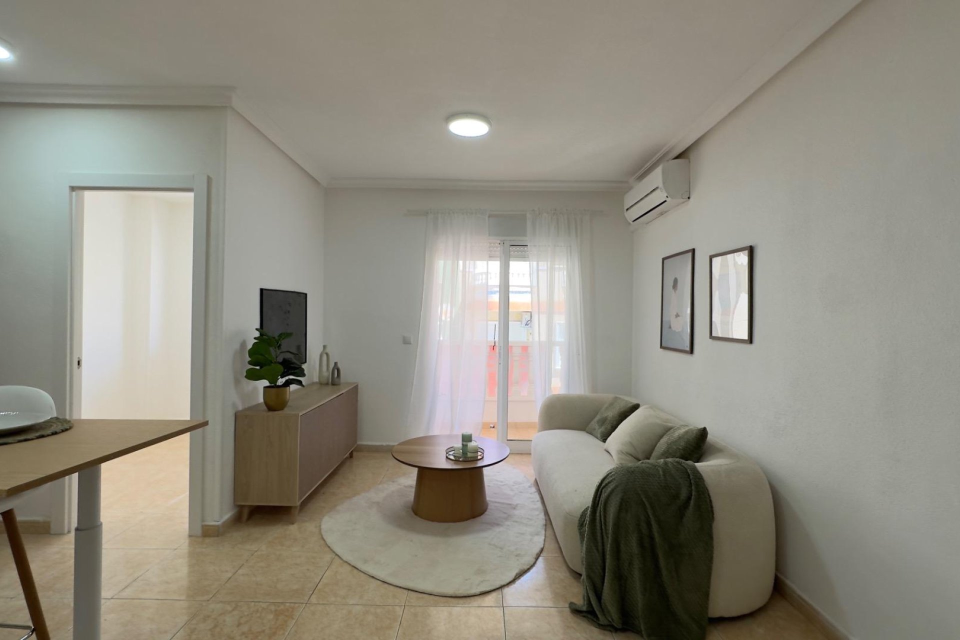 Resale - Apartment - Torrevieja - Centro