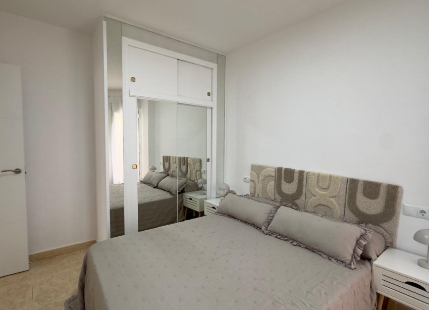 Resale - Apartment - Torrevieja - Centro