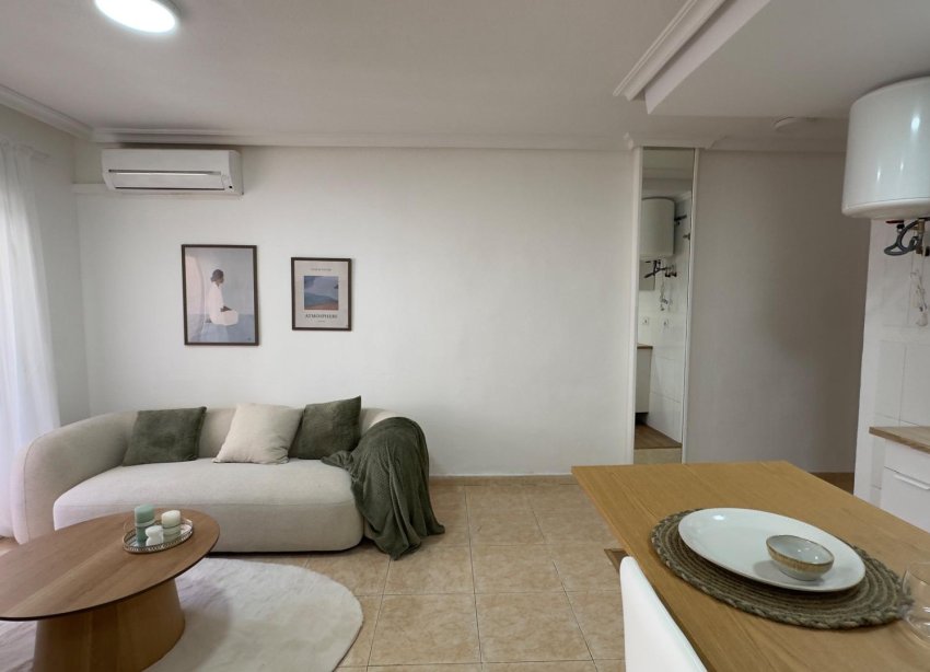 Resale - Apartment - Torrevieja - Centro
