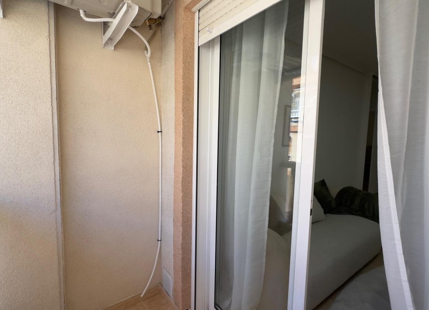 Resale - Apartment - Torrevieja - Centro