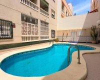Resale - Apartment - Torrevieja - Centro