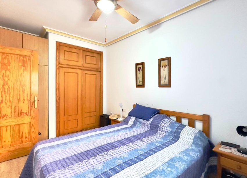 Resale - Apartment - Torrevieja - Centro