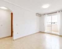 Resale - Apartment - Torrevieja - Centro