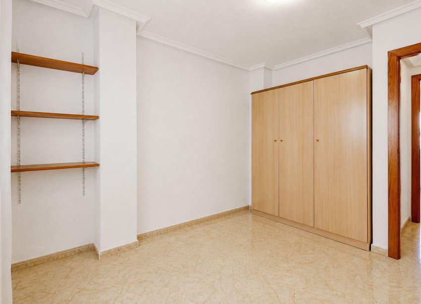 Resale - Apartment - Torrevieja - Centro