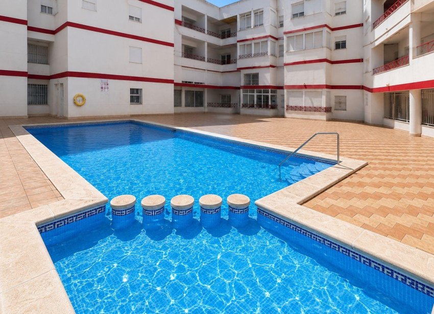 Resale - Apartment - Torrevieja - Centro