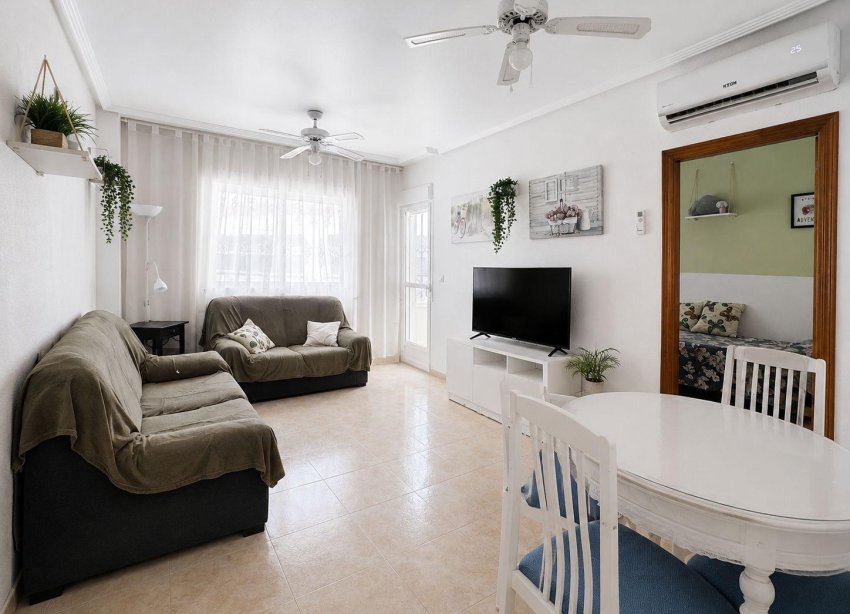 Resale - Apartment - Torrevieja - Centro