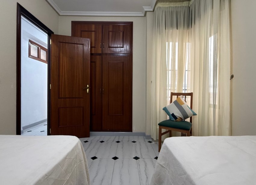 Resale - Apartment - Torrevieja - Costa Blanca