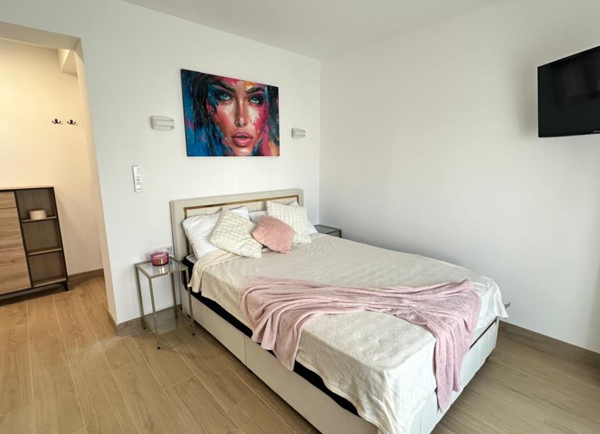 Resale - Apartment - Torrevieja - Curva del Palangre