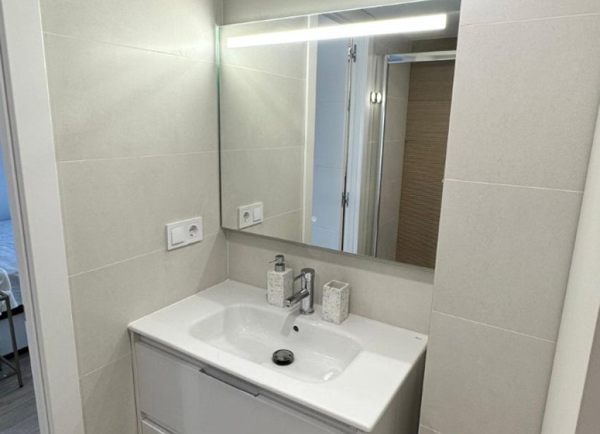 Resale - Apartment - Torrevieja - Curva del Palangre