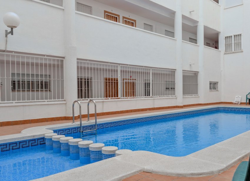 Resale - Apartment - Torrevieja - El Acequión - Los Náufragos