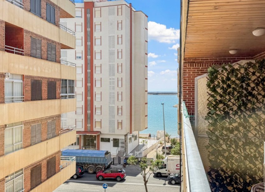 Resale - Apartment - Torrevieja - El Acequión - Los Náufragos