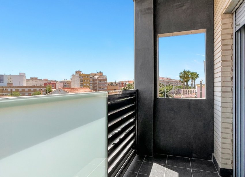 Resale - Apartment - Torrevieja - El Acequión - Los Náufragos