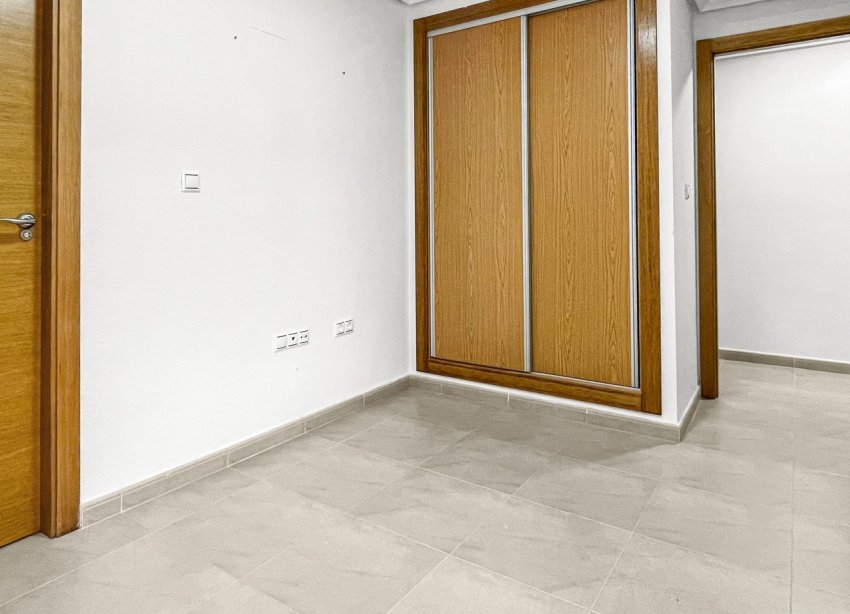 Resale - Apartment - Torrevieja - El Acequión - Los Náufragos