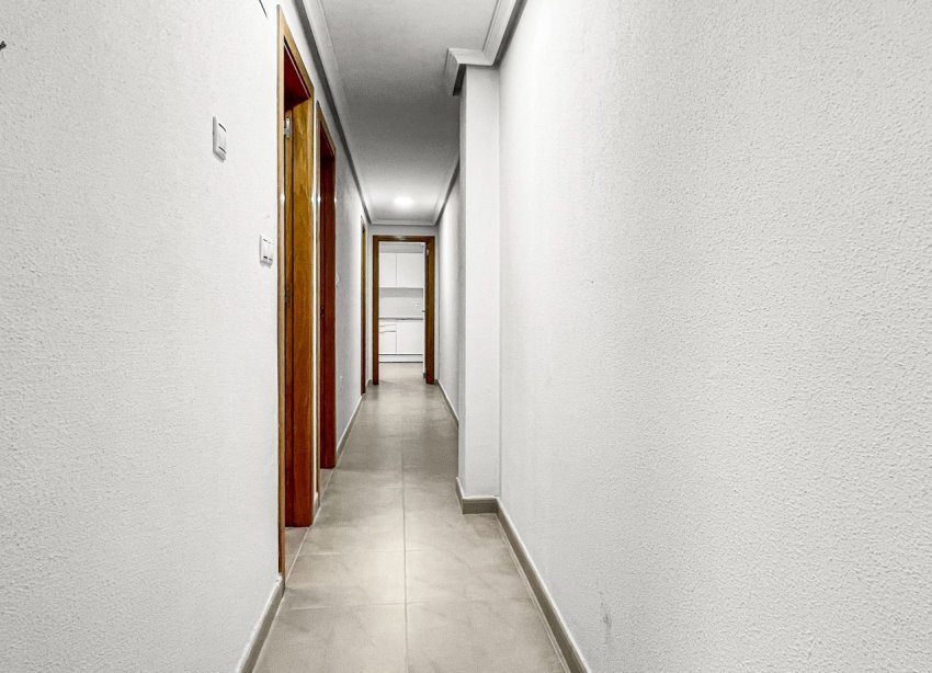Resale - Apartment - Torrevieja - El Acequión - Los Náufragos