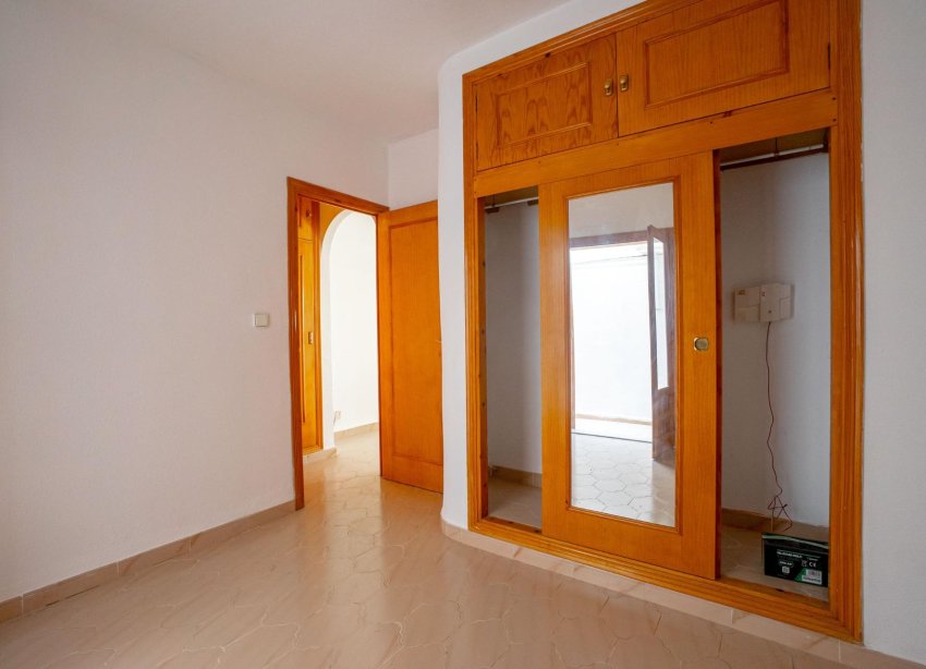 Resale - Apartment - Torrevieja - El chaparral