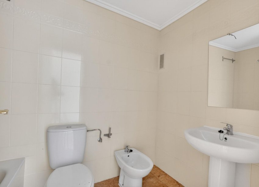 Resale - Apartment - Torrevieja - El limonar