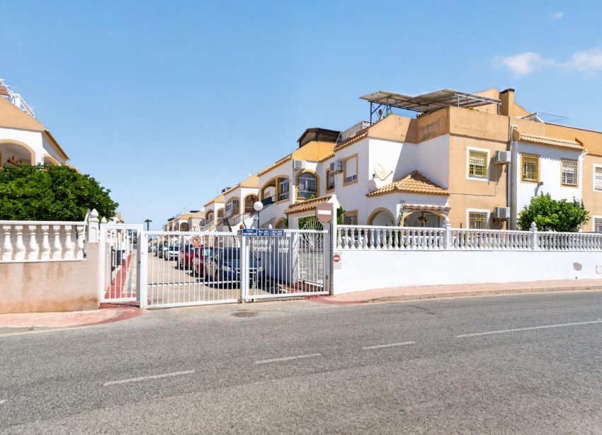 Resale - Apartment - Torrevieja - El limonar