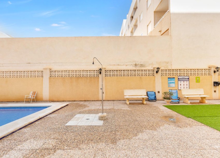 Resale - Apartment - Torrevieja - El molino