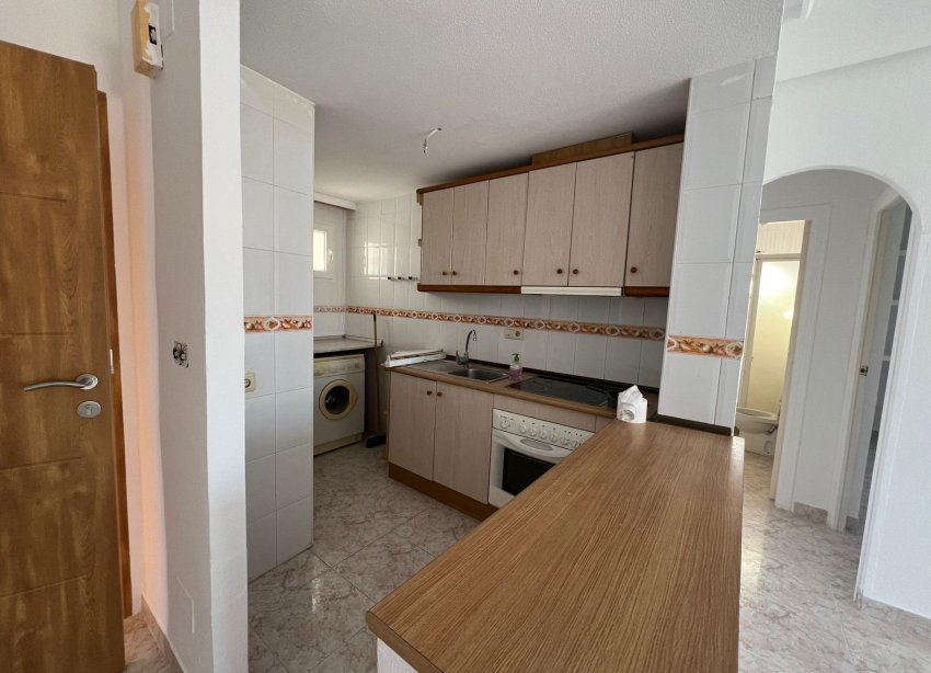 Resale - Apartment - Torrevieja - Estacion de autobuses