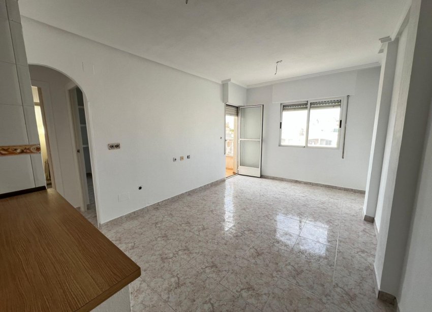 Resale - Apartment - Torrevieja - Estacion de autobuses