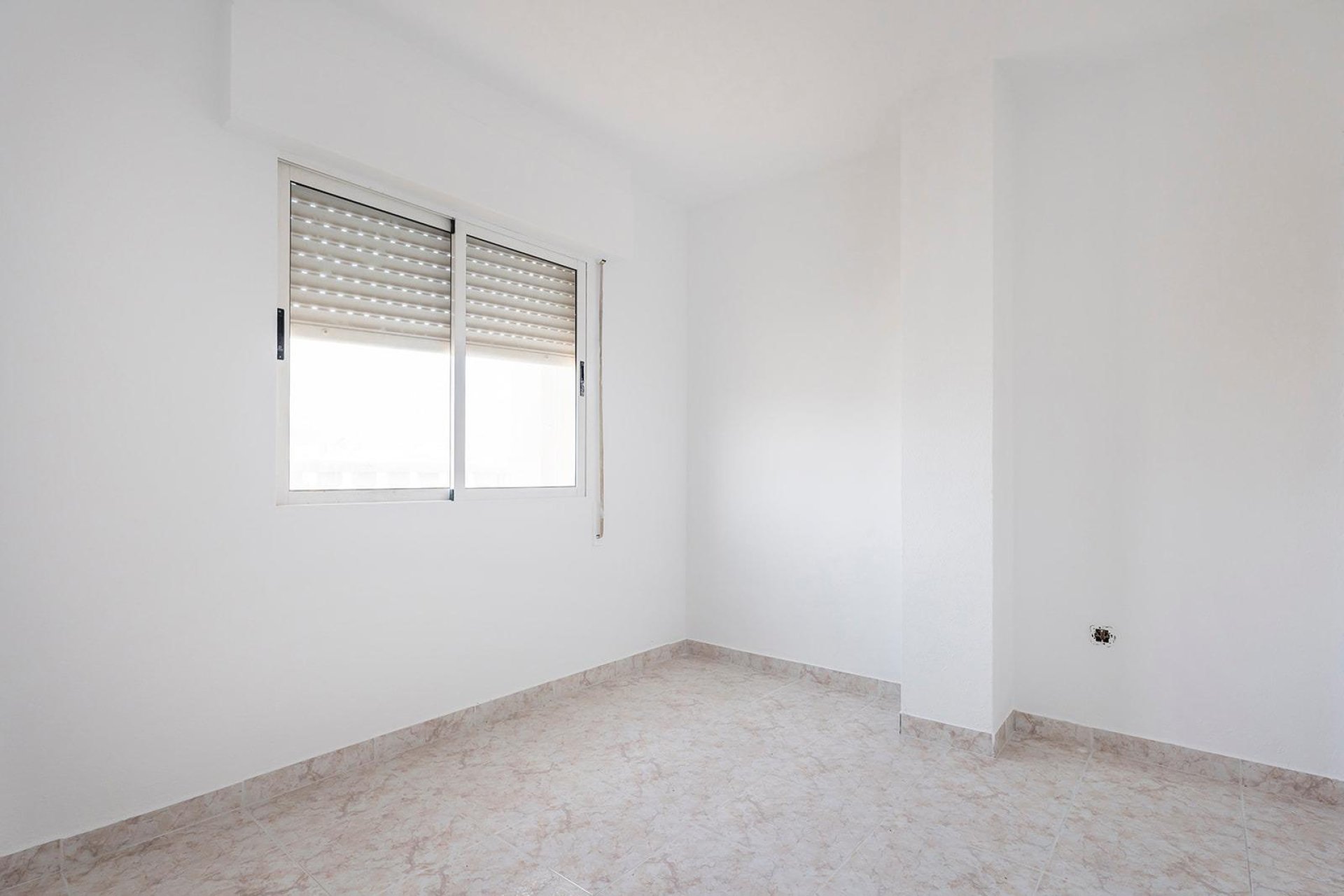 Resale - Apartment - Torrevieja - Estacion de autobuses