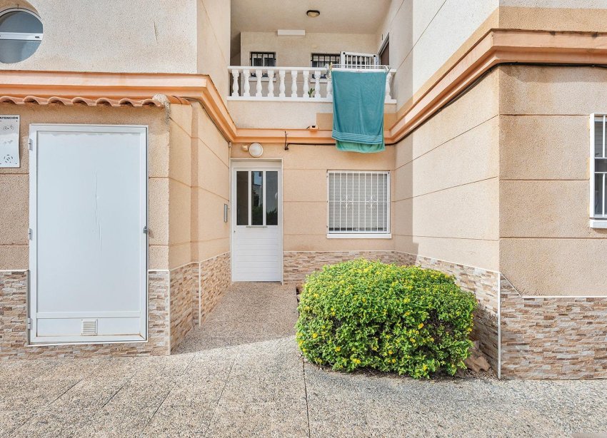 Resale - Apartment - Torrevieja - Estacion de autobuses