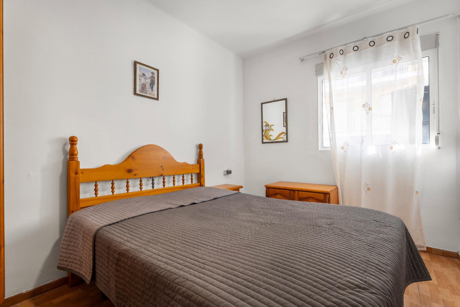 Resale - Apartment - Torrevieja - Estacion de autobuses