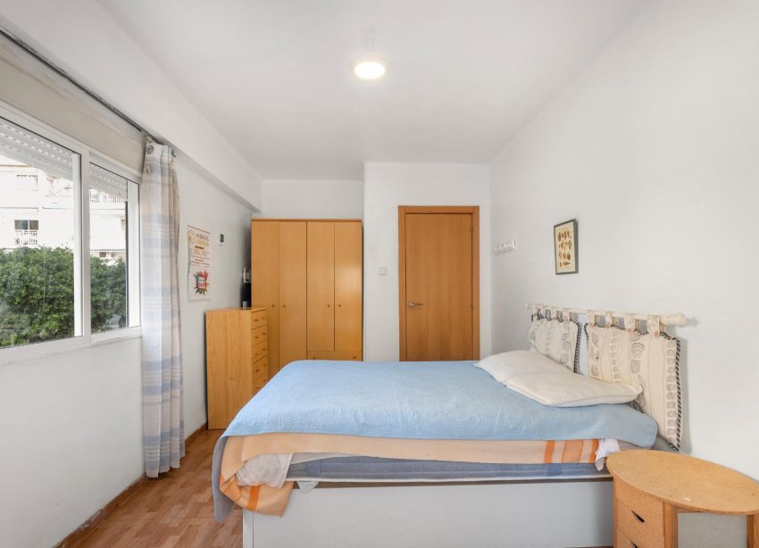 Resale - Apartment - Torrevieja - Estacion de autobuses