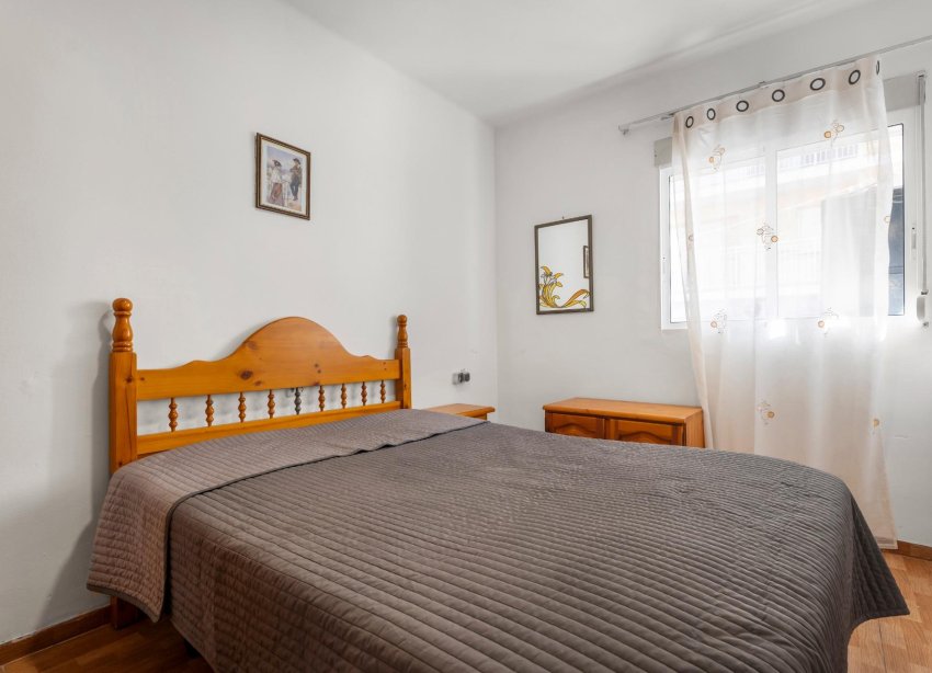 Resale - Apartment - Torrevieja - Estacion de autobuses