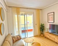 Resale - Apartment - Torrevieja - Estacion de autobuses