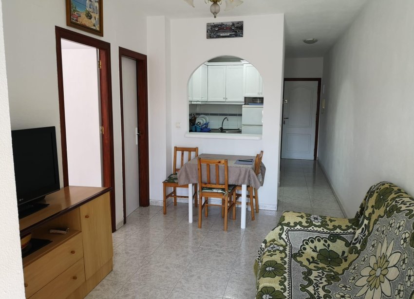 Resale - Apartment - Torrevieja - Estacion de autobuses