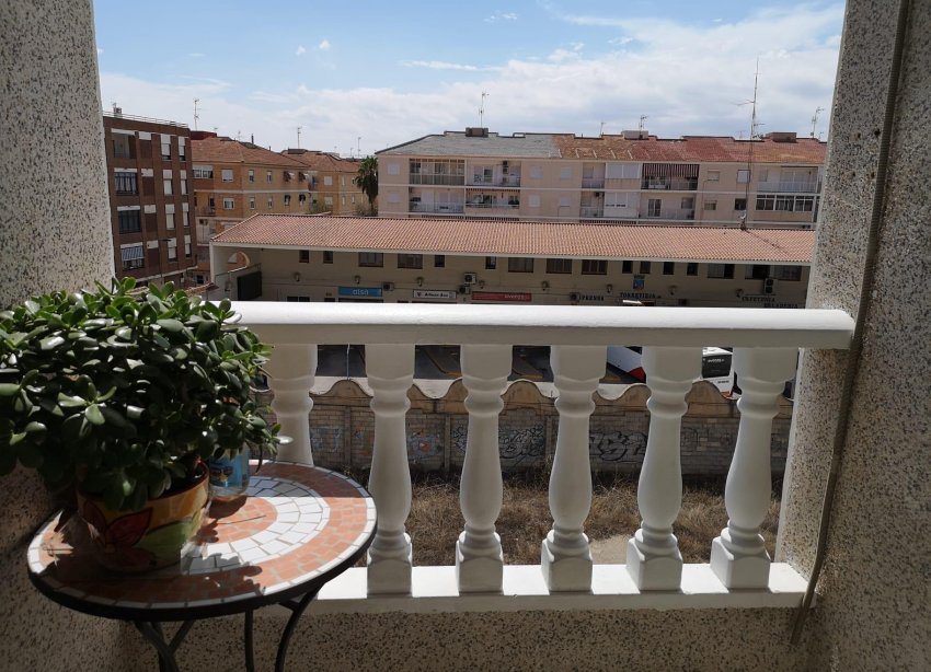 Resale - Apartment - Torrevieja - Estacion de autobuses