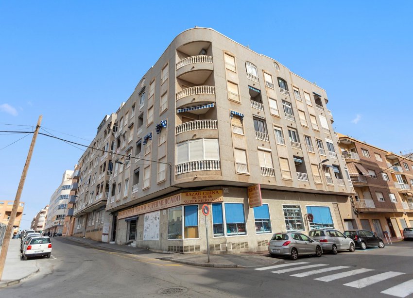 Resale - Apartment - Torrevieja - Estacion de autobuses