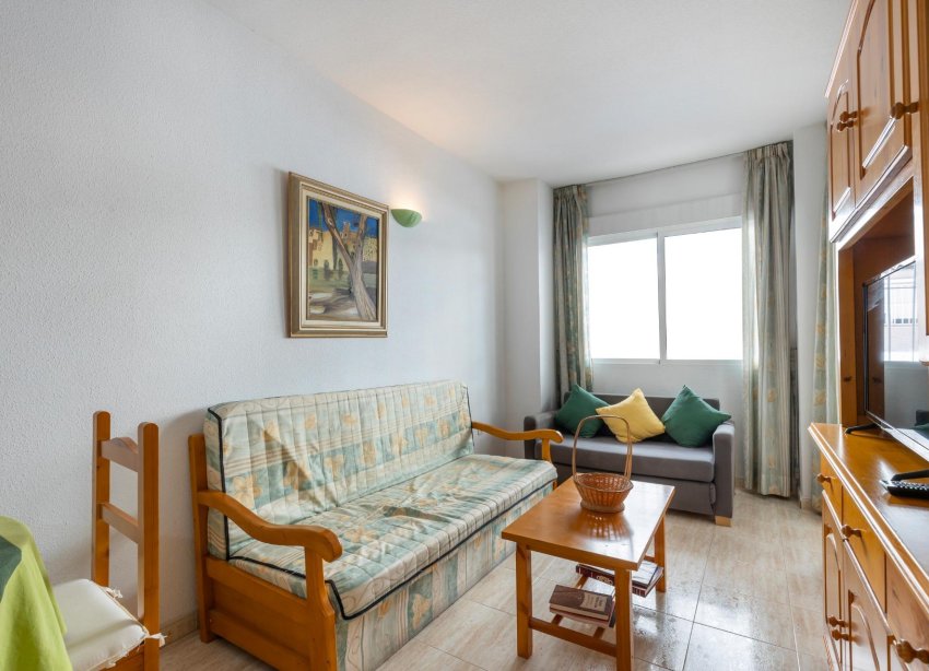 Resale - Apartment - Torrevieja - Estacion de autobuses