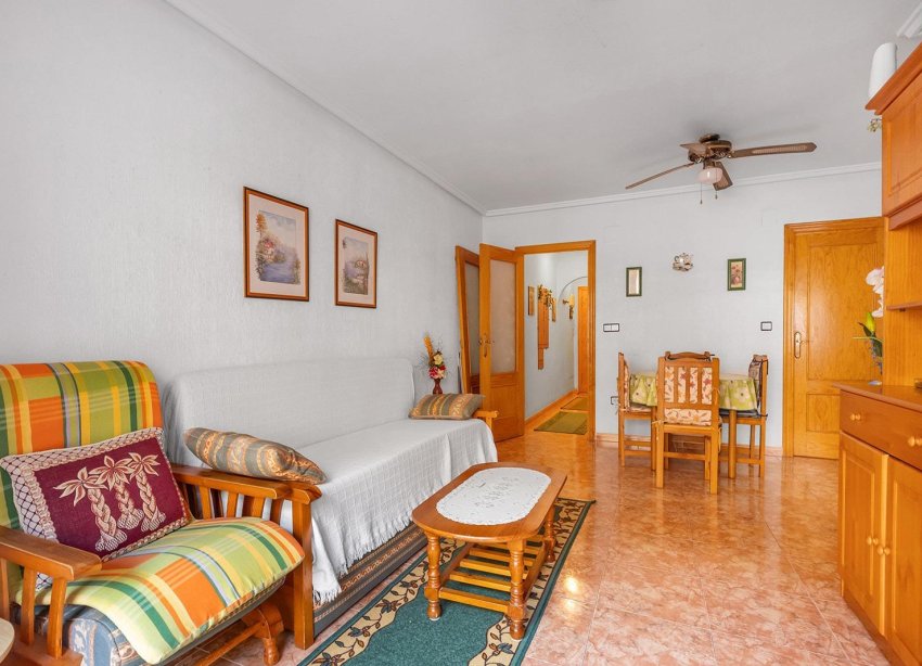 Resale - Apartment - Torrevieja - Estacion de autobuses