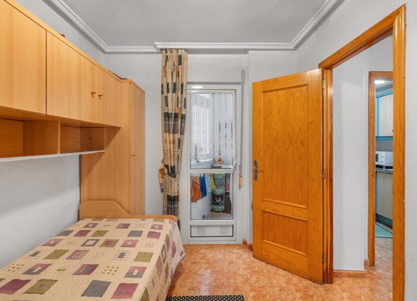 Resale - Apartment - Torrevieja - Estacion de autobuses