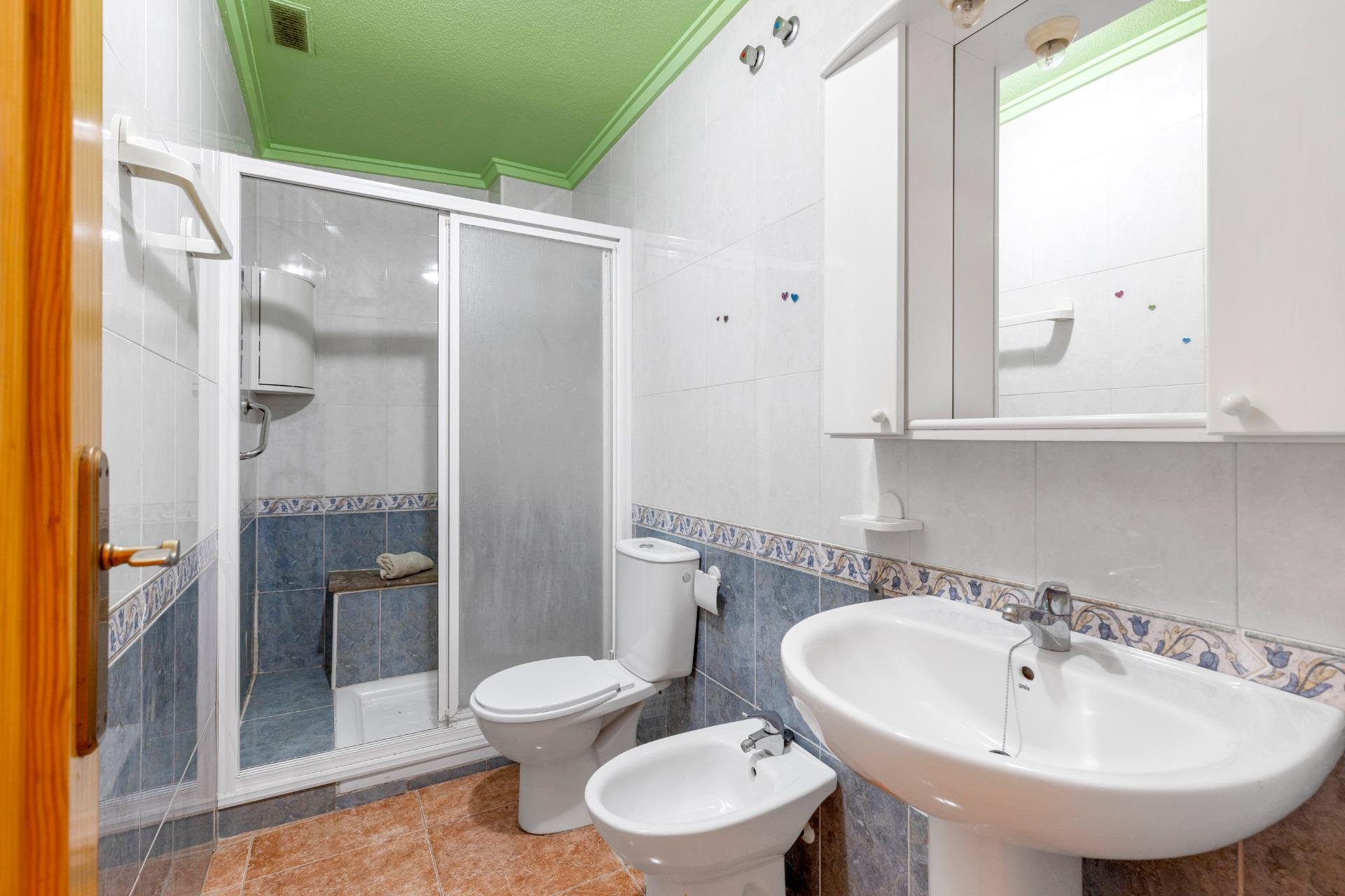 Resale - Apartment - Torrevieja - Estacion de autobuses