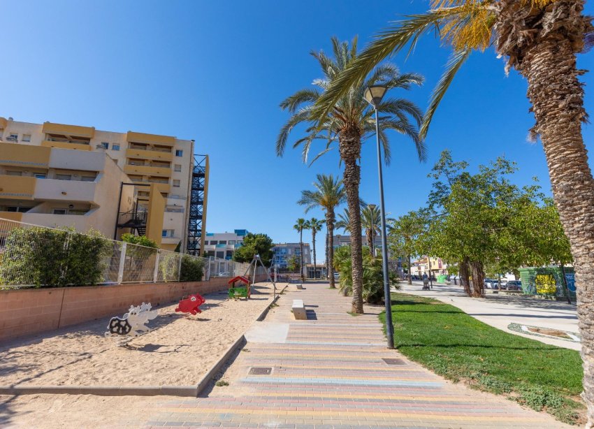 Resale - Apartment - Torrevieja - Estacion de autobuses
