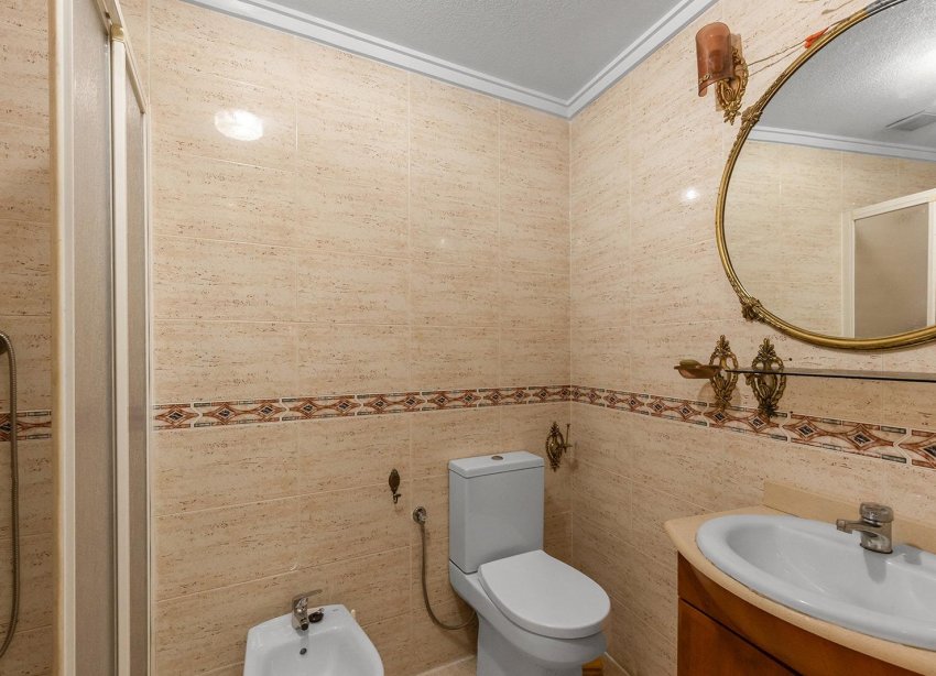 Resale - Apartment - Torrevieja - Estacion de autobuses