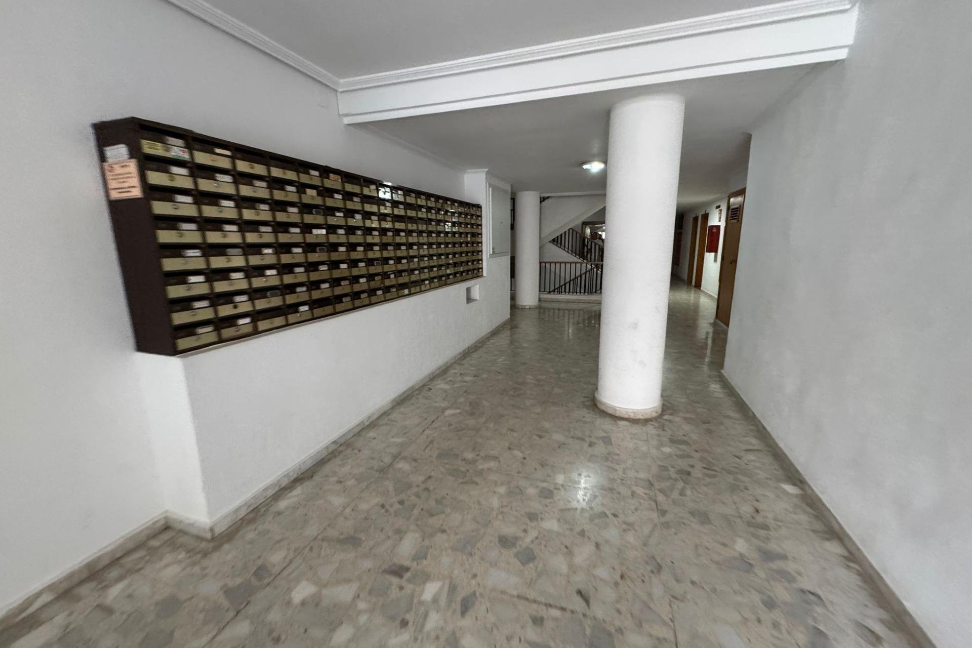 Resale - Apartment - Torrevieja - Estacion de autobuses