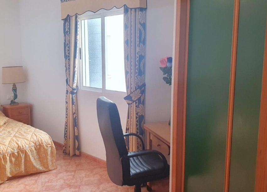 Resale - Apartment - Torrevieja - Estacion de autobuses