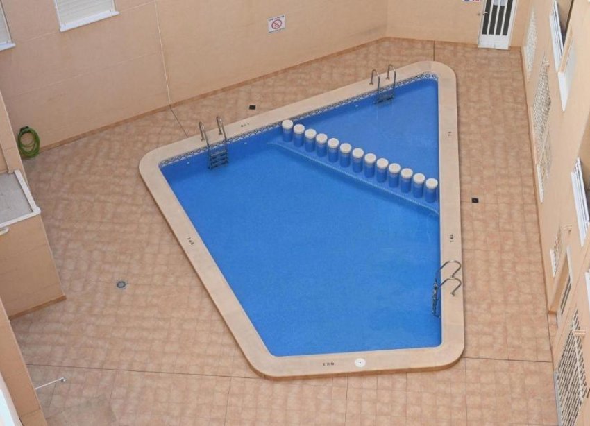 Resale - Apartment - Torrevieja - Estacion de autobuses