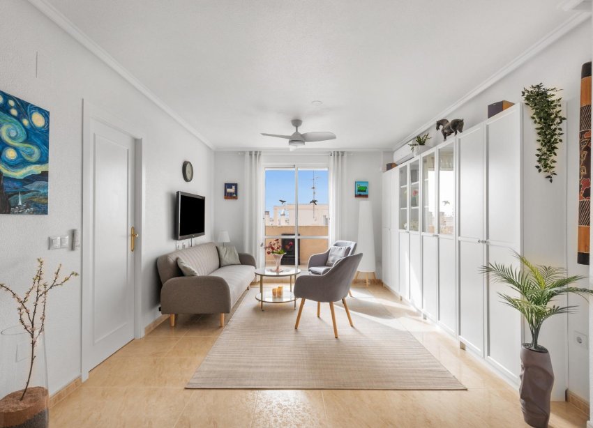 Resale - Apartment - Torrevieja - Estacion de autobuses