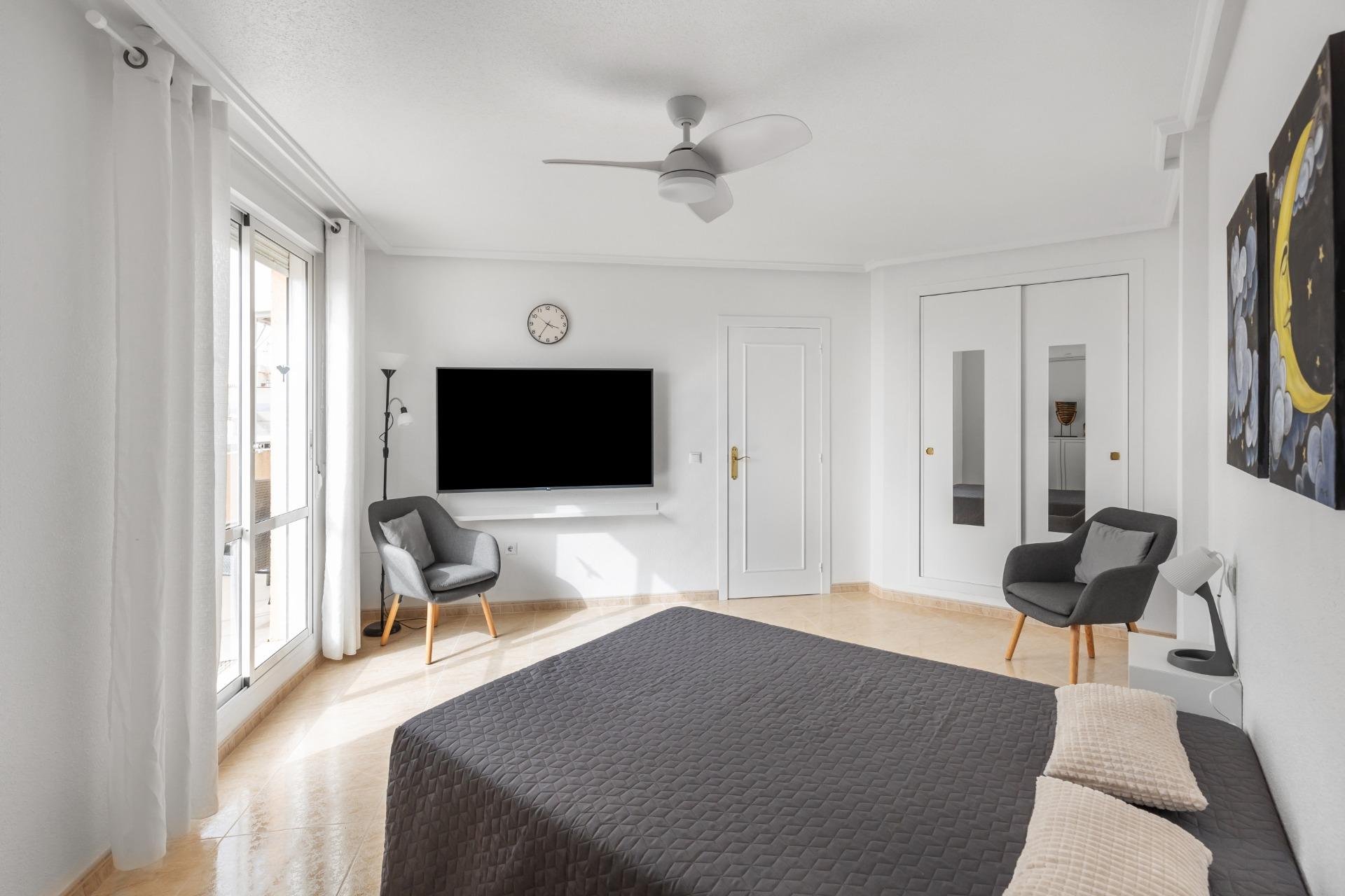 Resale - Apartment - Torrevieja - Estacion de autobuses