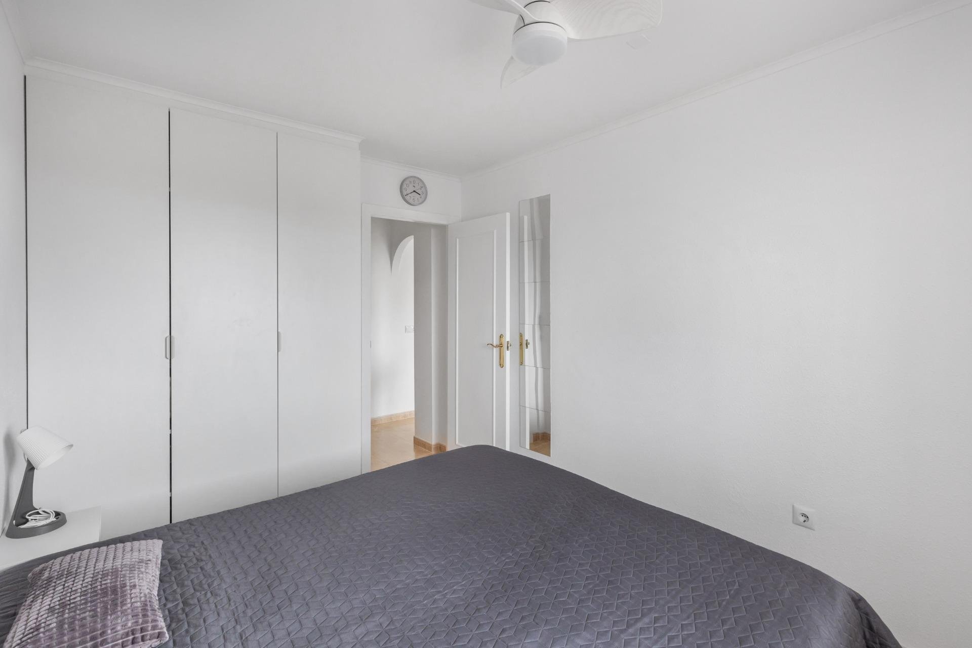 Resale - Apartment - Torrevieja - Estacion de autobuses