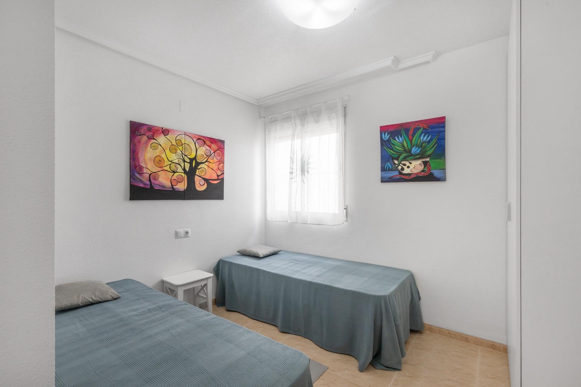 Resale - Apartment - Torrevieja - Estacion de autobuses